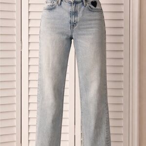 MOTHER High waist straight leg light wash frayed hem heart patch women’s denim